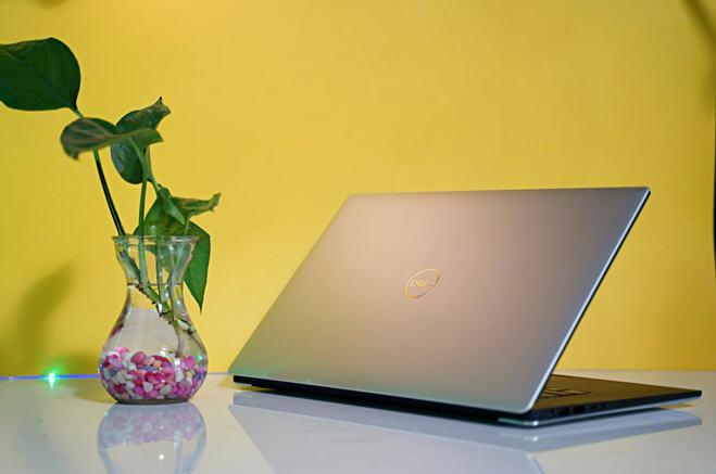 戴尔Inspiron14，重塑日常的便携式工作站——深入评测与使用体验