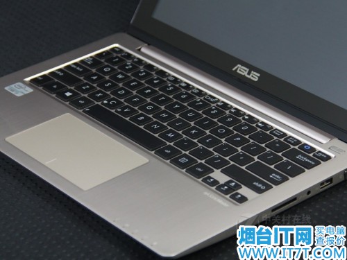 华硕Vivobook S402，轻巧与性能的完美平衡
