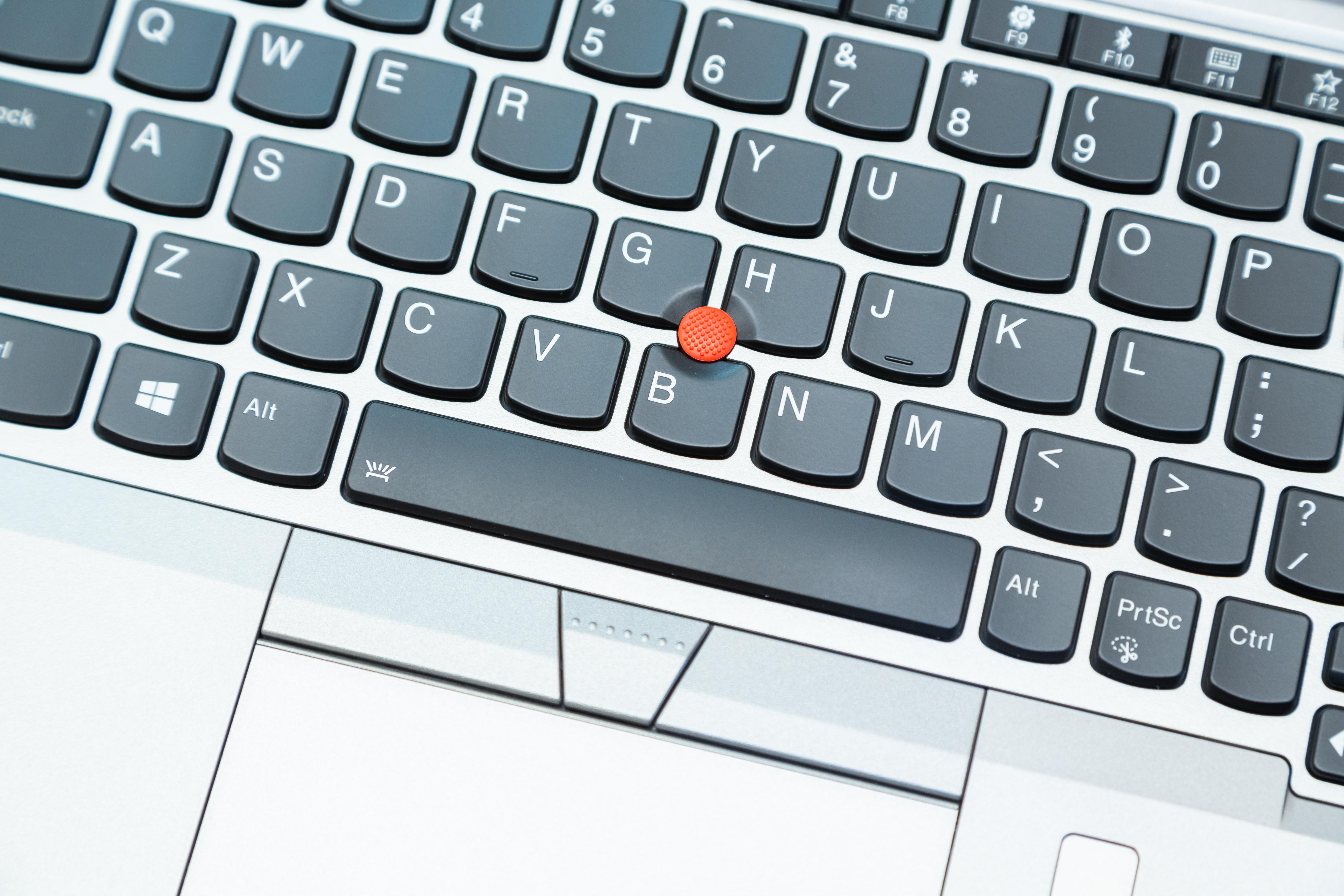 ThinkPad New S2，重塑经典，引领高效移动办公新风尚