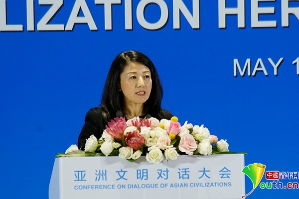 探索小青年心水论坛，青春的交流与成长的共鸣小青年心水主论坛
